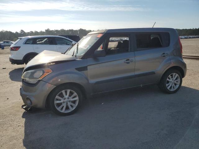 KIA SOUL + 2013 with VIN KNDJT2A66D7570673 - Photo from auction