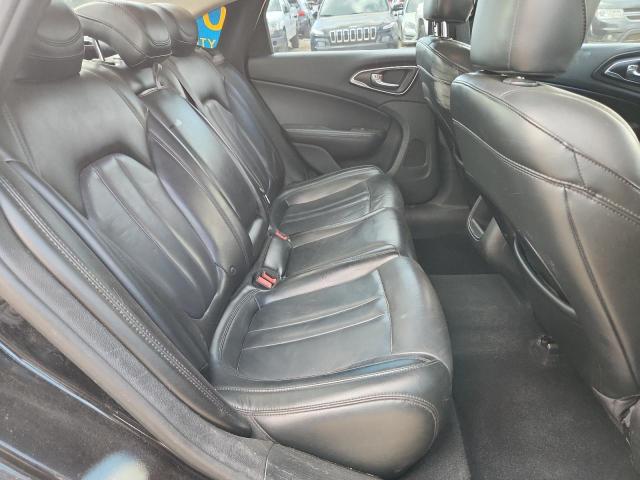 Photo 10 from auction – 2017 CHRYSLER 200 LIMITE with VIN 1C3CCCAB1HN505599