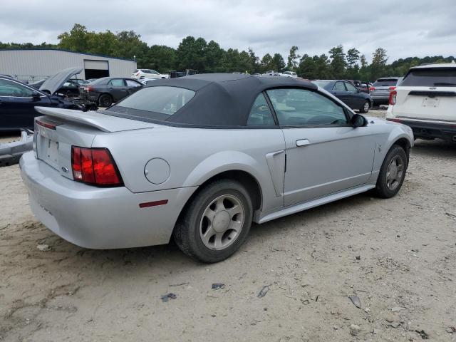 Photo 3 from auction – 2000 FORD MUSTANG with VIN 1FAFP4449YF205700