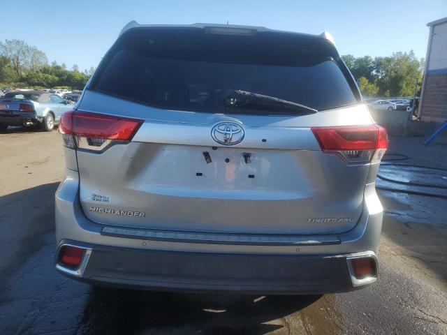 Photo 6 from auction – 2018 TOYOTA HIGHLANDER with VIN 5TDDZRFH8JS494938