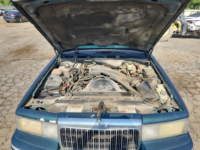 Photo 11 from auction – 1993 LINCOLN TOWN CAR E with VIN 1LNLM81W5PY630400