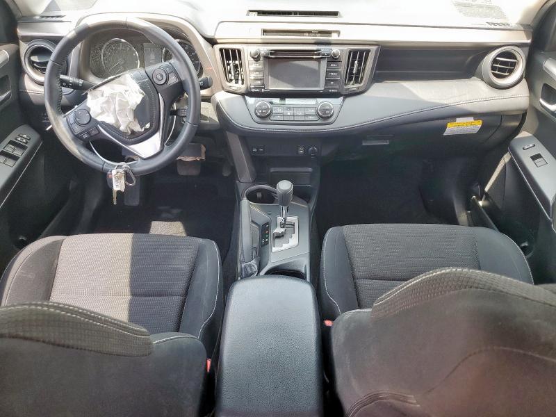 Photo 8 from auction – 2016 TOYOTA RAV4 XLE with VIN JTMWFREV2GJ068242