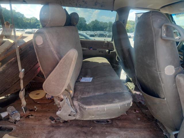 Photo 11 from auction – 2000 CHEVROLET ASTRO with VIN 1GNDM19W1YB112221