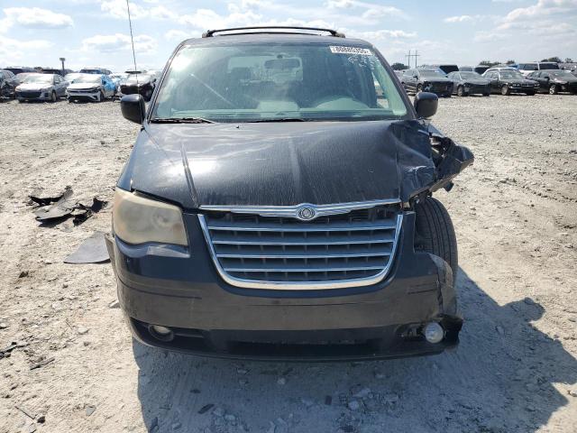 Photo 5 from auction – 2010 CHRYSLER TOWN & COU with VIN 2A4RR5D10AR450956