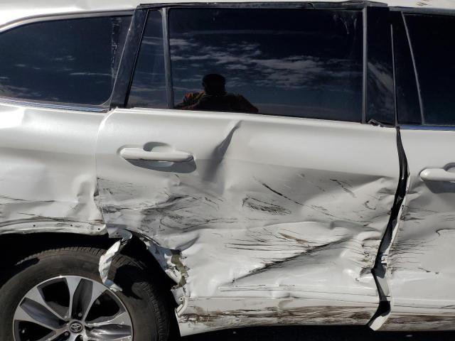 Photo 10 from auction – 2022 TOYOTA HIGHLANDER with VIN 5TDHZRAH6NS121363