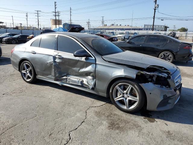 Photo 4 from auction – 2017 MERCEDES-BENZ E 300 with VIN WDDZF4JB2HA037270