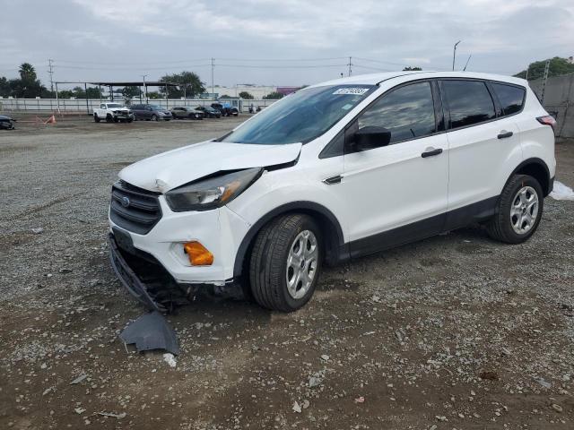 FORD ESCAPE S 2018 z numerem VIN 1FMCU0F79JUB54959 - Zdjęcie z aukcji