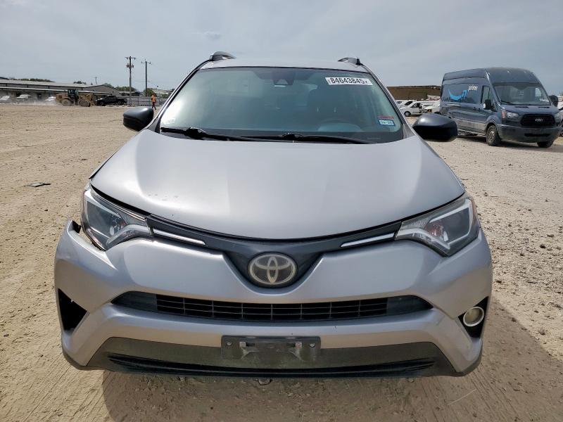 Photo 5 from auction – 2017 TOYOTA RAV4 LE with VIN 2T3ZFREV6HW386560