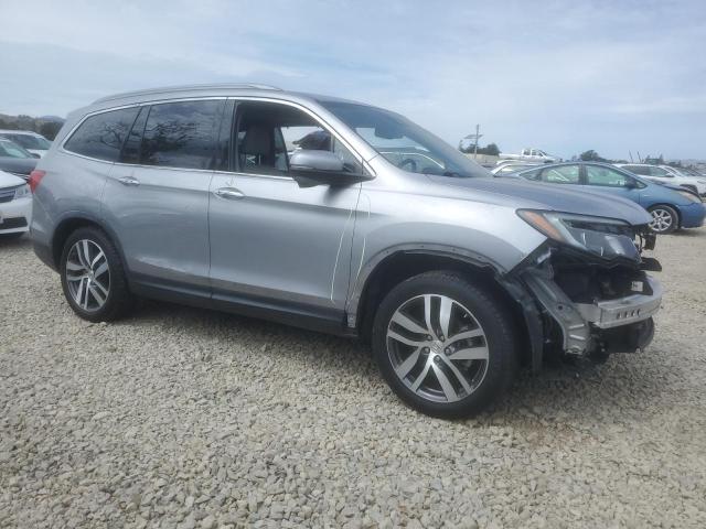 Photo 4 from auction – 2017 HONDA PILOT TOURING with VIN 5FNYF6H90HB051440