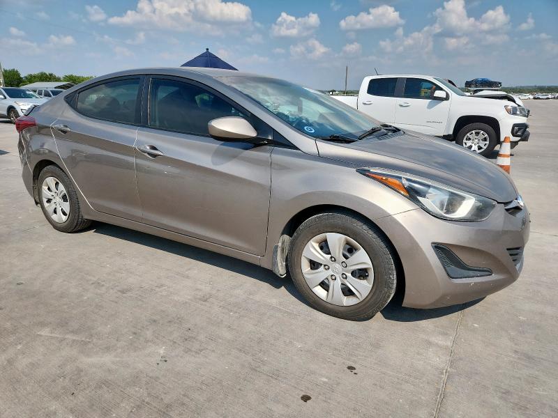 Photo 4 from auction – 2016 HYUNDAI ELANTRA SE with VIN 5NPDH4AE0GH772460
