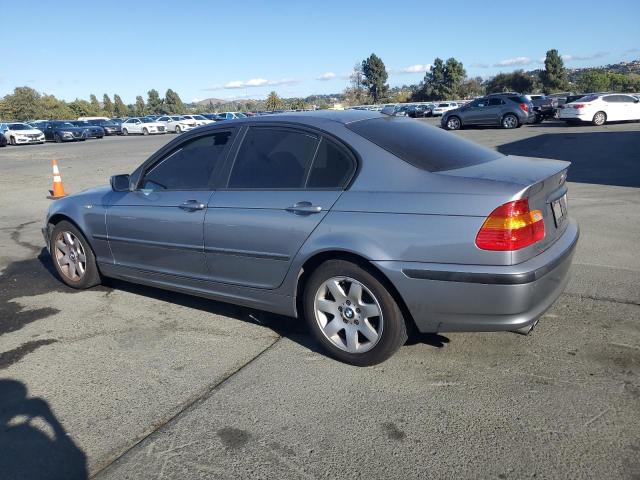 Photo 2 from auction – 2004 BMW 325 IS SUL with VIN WBAAZ33474KP85375