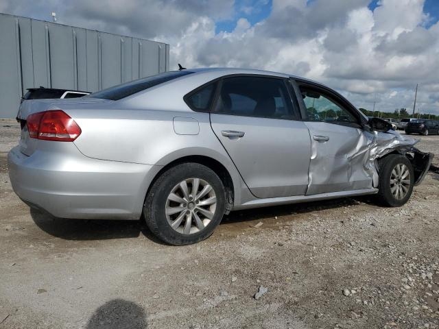 Photo 3 from auction – 2012 VOLKSWAGEN PASSAT S with VIN 1VWAH7A36CC088728