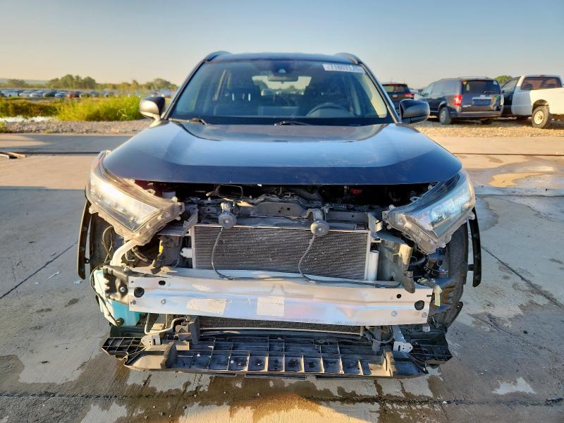 Photo 5 from auction – 2019 TOYOTA RAV4 LE with VIN JTMH1RFV7KD512941