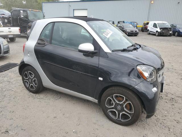 Photo 4 from auction – 2019 SMART FORTWO with VIN WMEFJ9BA2KK371512