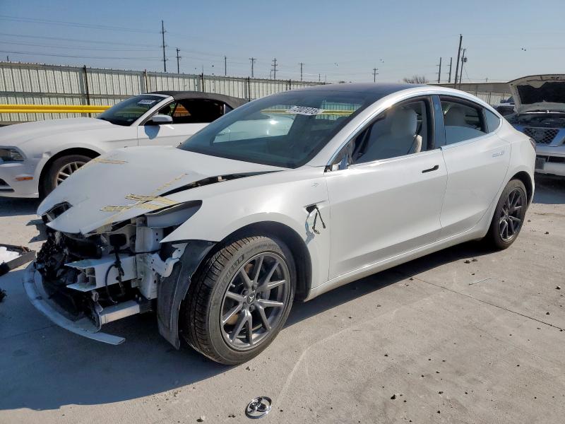 TESLA MODEL 3 2018 with VIN 5YJ3E1EB8JF099961 - Photo from auction