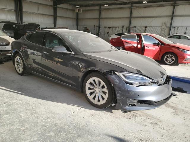 Photo 4 from auction – 2017 TESLA MODEL S with VIN 5YJSA1E22HF217309