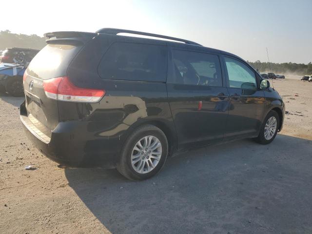 Photo 3 from auction – 2014 TOYOTA SIENNA XLE with VIN 5TDYK3DC4ES525330