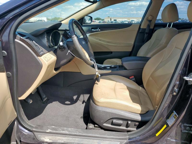 Photo 7 from auction – 2011 HYUNDAI SONATA SE with VIN 5NPEC4AC2BH171982