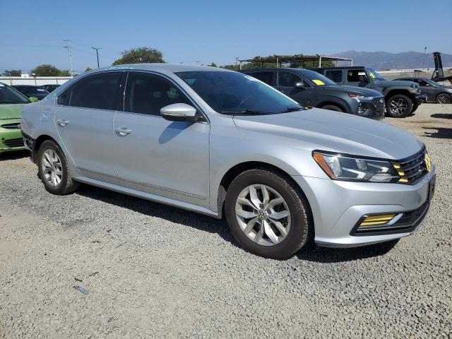 Photo 4 from auction – 2016 VOLKSWAGEN PASSAT S with VIN 1VWAT7A31GC062185
