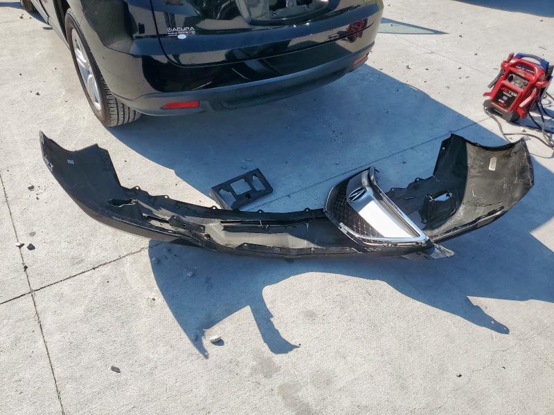 Photo 13 from auction – 2015 ACURA RDX with VIN 5J8TB4H31FL031165