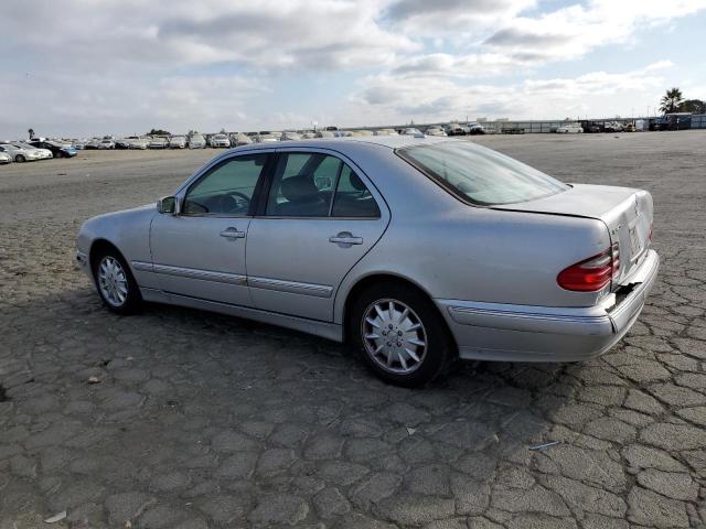 Photo 2 from auction – 2000 MERCEDES-BENZ E 320 with VIN WDBJF65J6YB098733