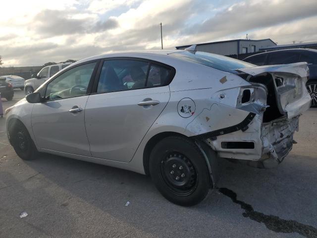 Photo 2 from auction – 2017 KIA FORTE LX with VIN 3KPFK4A73HE082672