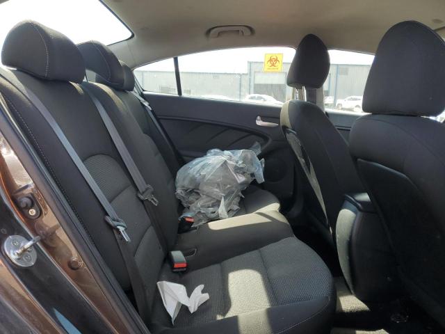 Photo 10 from auction – 2017 KIA FORTE LX with VIN 3KPFK4A79HE134306
