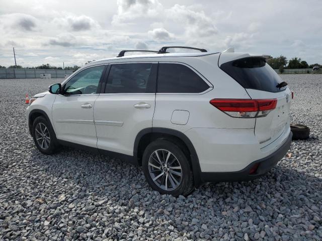 Photo 2 from auction – 2019 TOYOTA HIGHLANDER with VIN 5TDJZRFH9KS570140