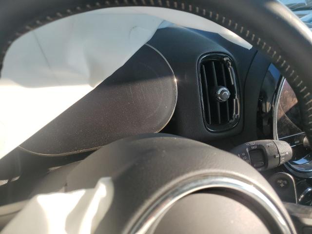 Foto 9 de la subasta – 2023 MINI COOPER S C con VIN WMZ83BR07P3R04445
