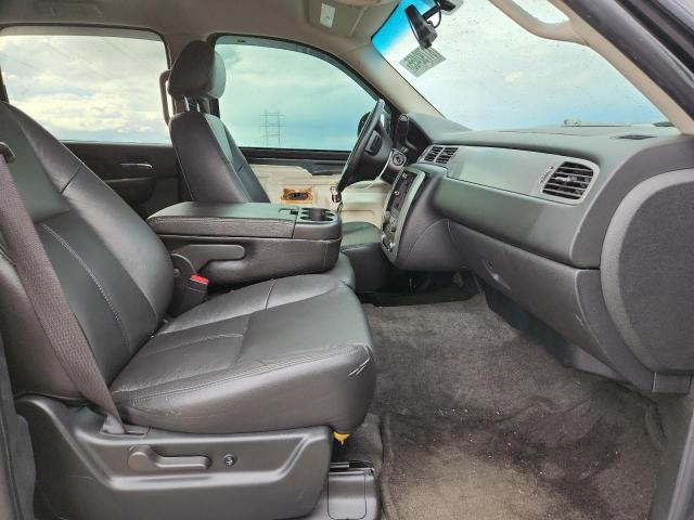 Фото 7 с аукциона – 2010 CHEVROLET AVALANCHE с VIN 3GNVKEE01AG211346