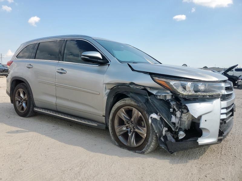 Photo 4 from auction – 2018 TOYOTA HIGHLANDER LIMITED with VIN 5TDDZRFH2JS885518
