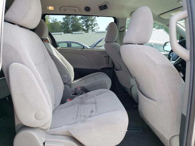 Photo 11 from auction – 2017 TOYOTA SIENNA LE with VIN 5TDJZ3DC2HS153357
