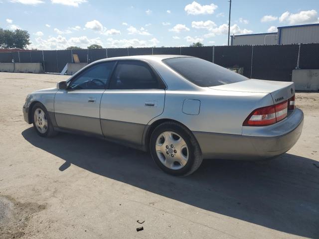 Photo 2 from auction – 2000 LEXUS ES 300 with VIN JT8BF28G5Y5100547