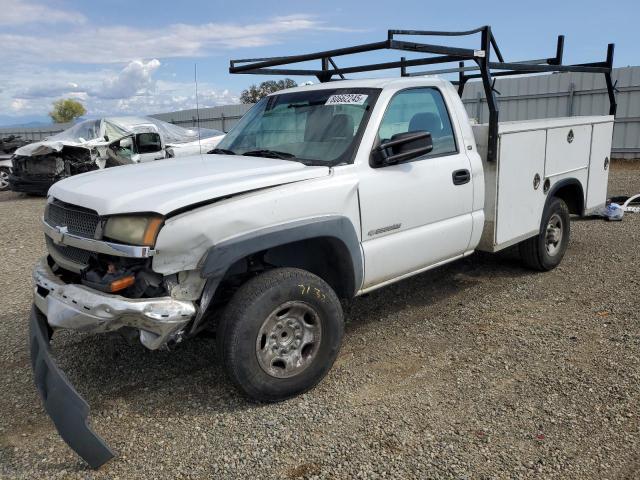CHEVROLET SILVERADO 2003 with VIN 1GBHC24U33E237788 - Photo from auction