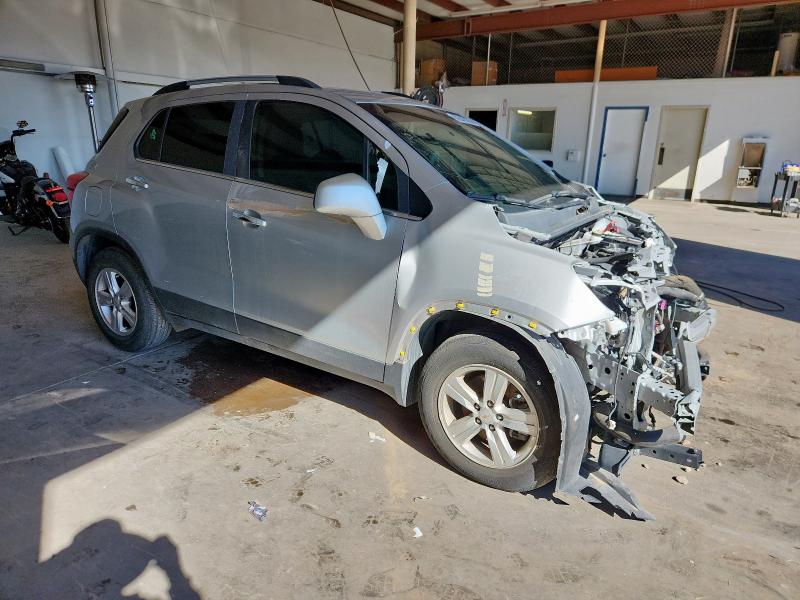 Photo 4 from auction – 2020 CHEVROLET TRAX 1LT with VIN KL7CJLSB8LB033635