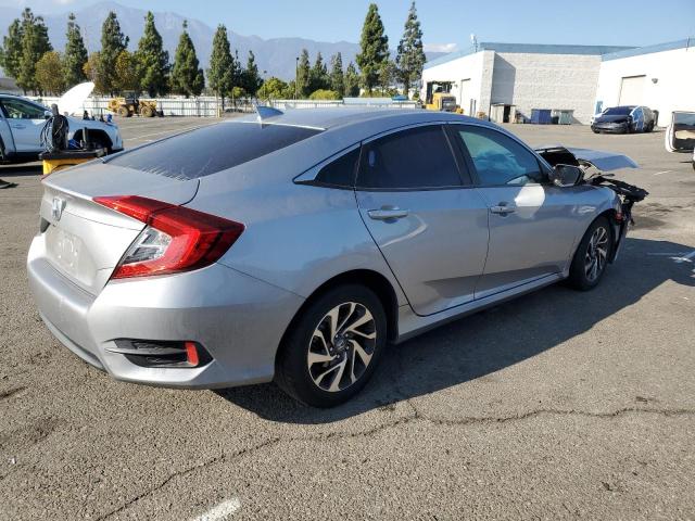 Zdjęcie 3 z aukcji – 2017 HONDA CIVIC EX z VIN 2HGFC2F74HH570271