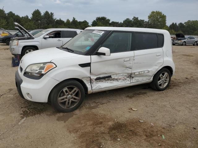 KIA SOUL + 2010 z numerem VIN KNDJT2A25A7145311 - Zdjęcie z aukcji