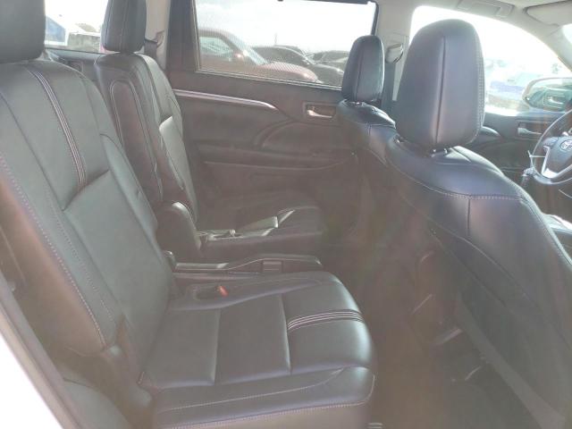 Photo 11 from auction – 2017 TOYOTA HIGHLANDER with VIN 5TDJZRFH3HS515286
