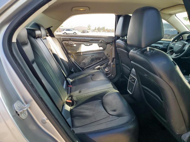 Zdjęcie 10 z aukcji – 2015 CHRYSLER 300 LIMITE z VIN 2C3CCAAG1FH891656