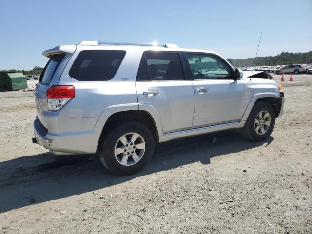 Photo 3 from auction – 2013 TOYOTA 4RUNNER SR5 with VIN JTEBU5JR8D5115716