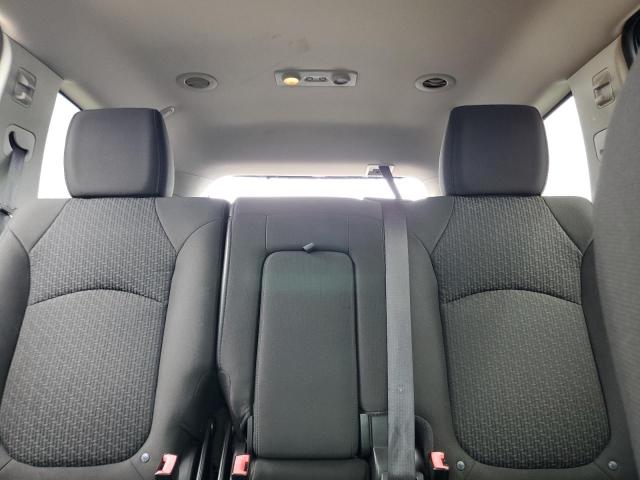 Photo 10 from auction – 2011 CHEVROLET TRAVERSE L with VIN 1GNKVGEDXBJ245326