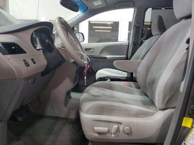 Photo 7 from auction – 2012 TOYOTA SIENNA LE with VIN 5TDKK3DC6CS257156