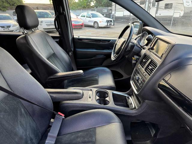 Photo 5 from auction – 2017 DODGE GRAND CARA with VIN 2C4RDGCG8HR537376