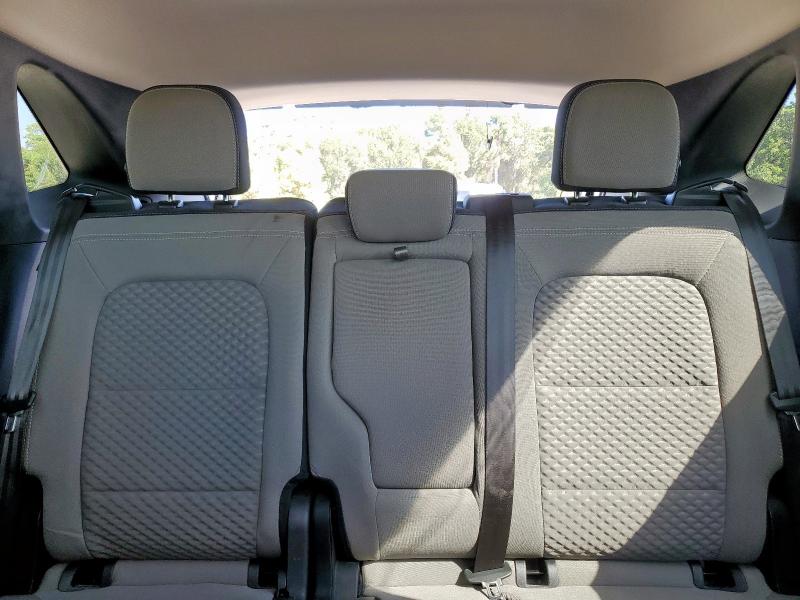 Photo 10 from auction – 2020 FORD ESCAPE SE with VIN 1FMCU0G6XLUA32734