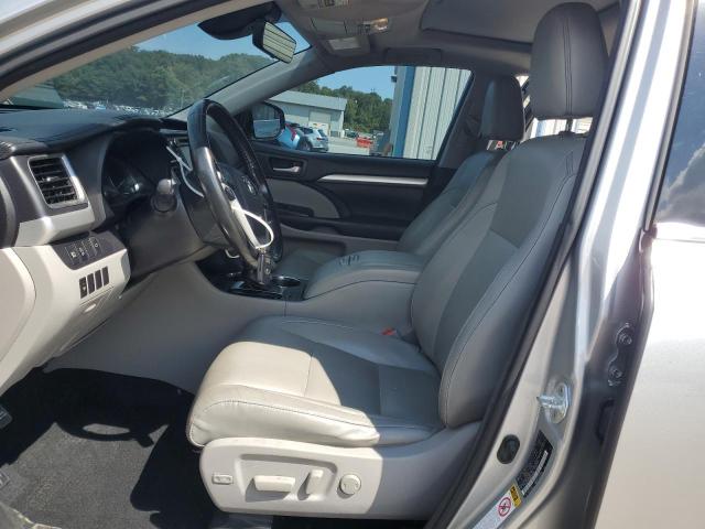 Foto 7 de la subasta – 2017 TOYOTA HIGHLANDER con VIN 5TDJZRFH7HS419290