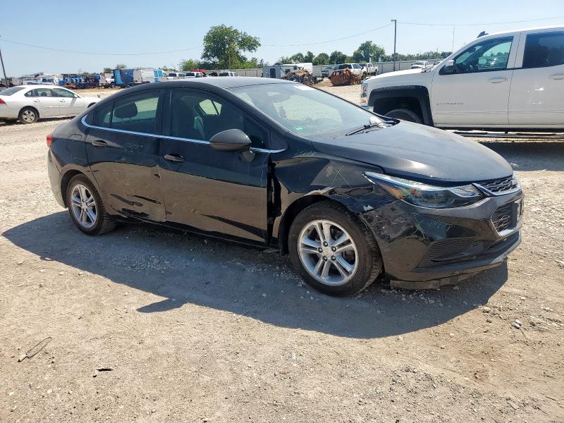 Photo 4 from auction – 2018 CHEVROLET CRUZE LT with VIN 1G1BE5SM5J7181850