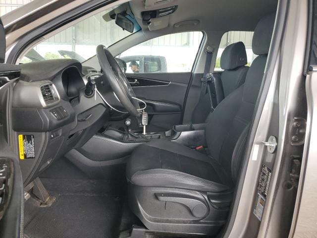 Photo 7 from auction – 2017 KIA SORENTO LX with VIN 5XYPGDA59HG288375