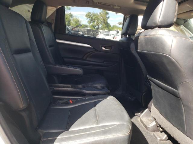 Photo 11 from auction – 2017 TOYOTA HIGHLANDER with VIN 5TDJZRFH3HS511660