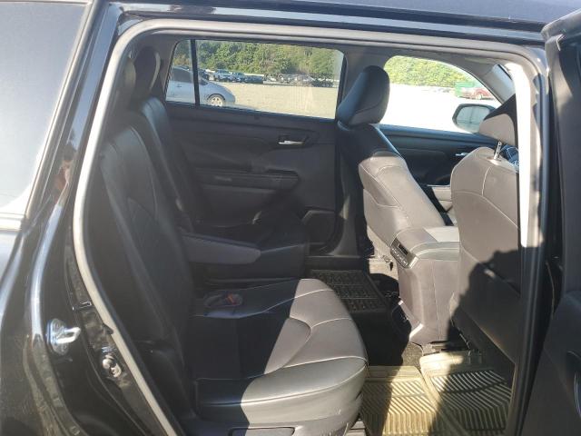 Фото 11 с аукциона – 2023 TOYOTA HIGHLANDER с VIN 5TDKDRBH4PS029531