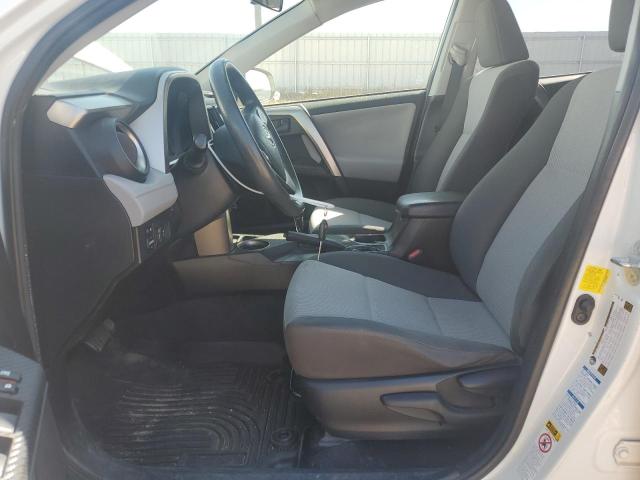 Photo 7 from auction – 2015 TOYOTA RAV4 LE with VIN JTMBFREV1FJ038999